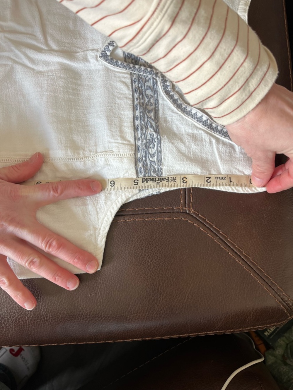 Kuhl size small sleeveless blouse - Picture 7 of 7